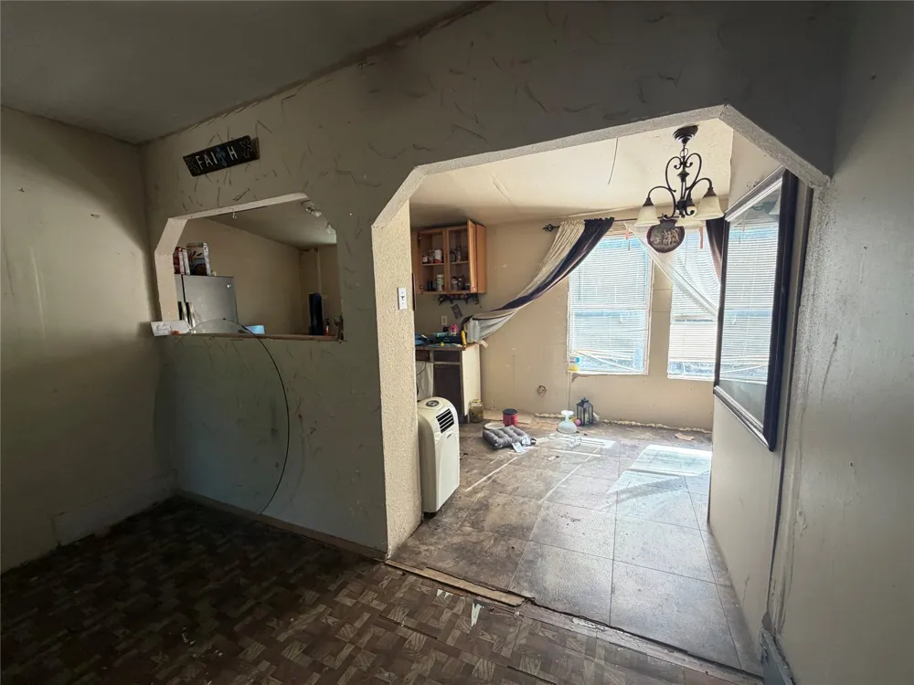 418 Bunert Corsicana, TX 75110
