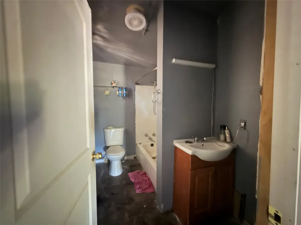 418 Bunert Corsicana, TX 75110