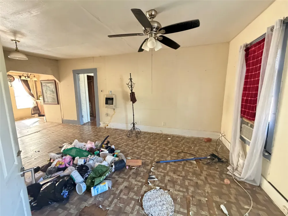 418 Bunert Corsicana, TX 75110