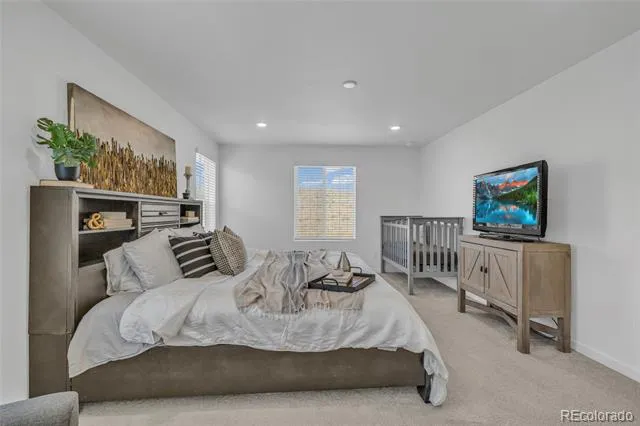 828 Yankee Boy Loop Elizabeth, CO 80107