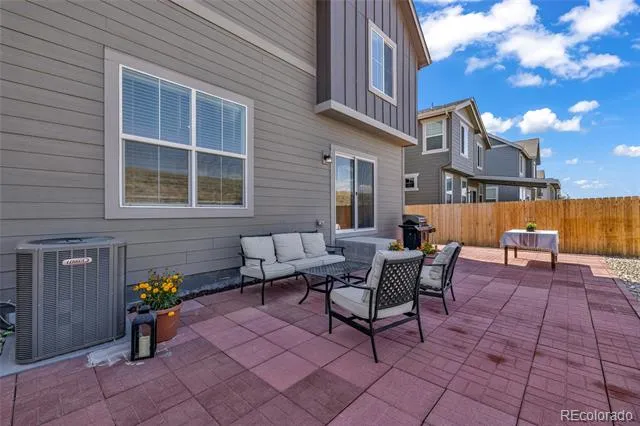 828 Yankee Boy Loop Elizabeth, CO 80107