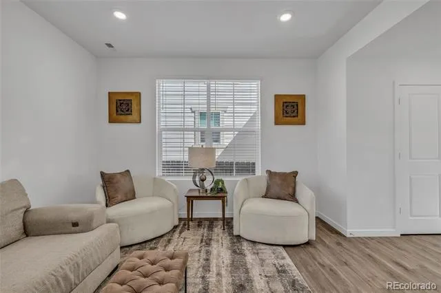 828 Yankee Boy Loop Elizabeth, CO 80107
