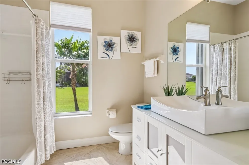 Royal Tee Circle Cape Coral, FL 33991