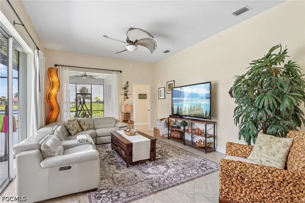 Royal Tee Circle Cape Coral, FL 33991