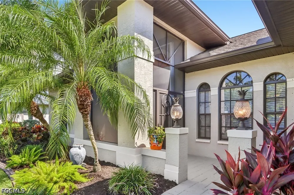 Royal Tee Circle Cape Coral, FL 33991