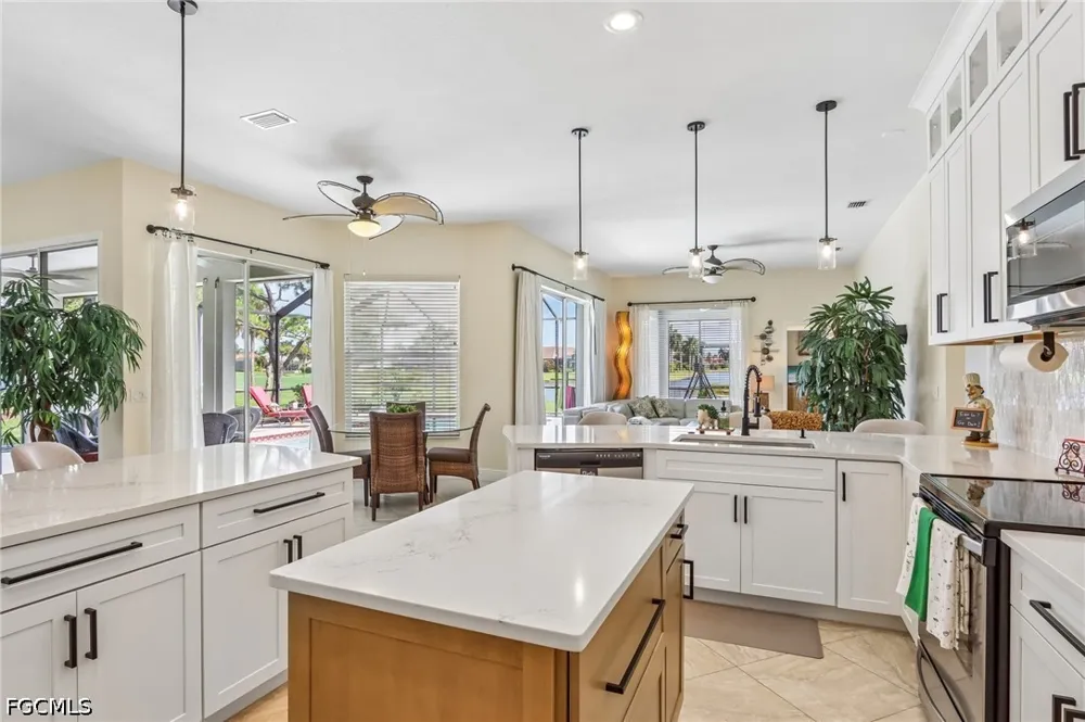 Royal Tee Circle Cape Coral, FL 33991