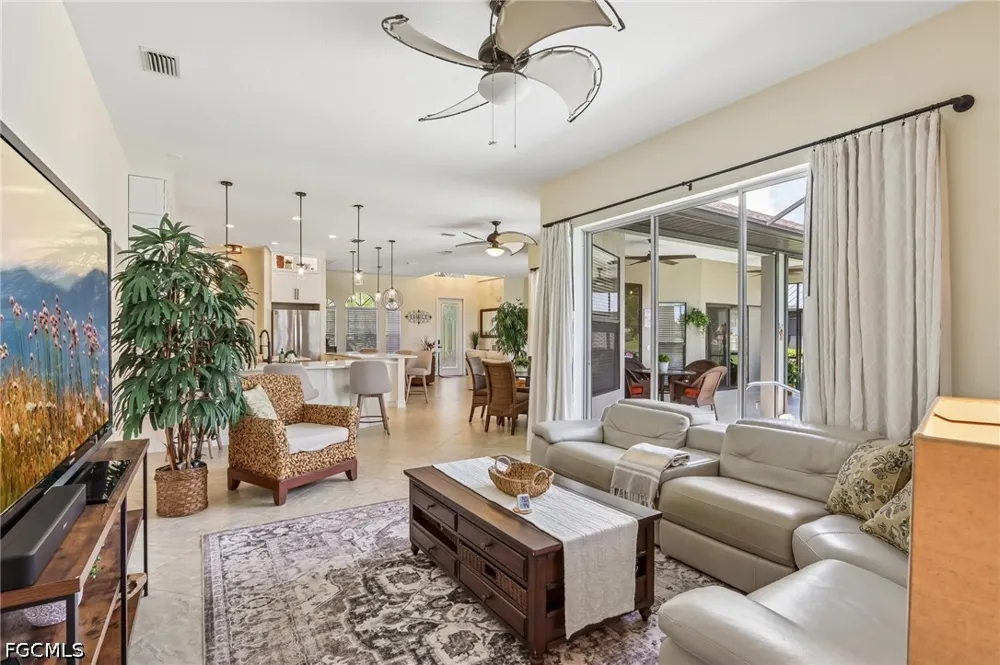Royal Tee Circle Cape Coral, FL 33991