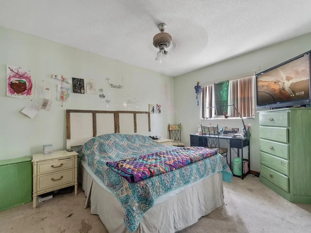 689 CABALLERO AVENUE SE Palm Bay, FL 32909