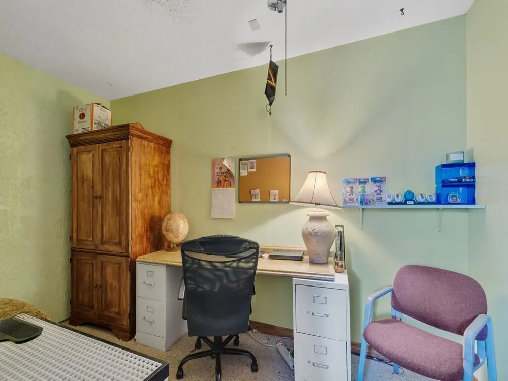 689 CABALLERO AVENUE SE Palm Bay, FL 32909
