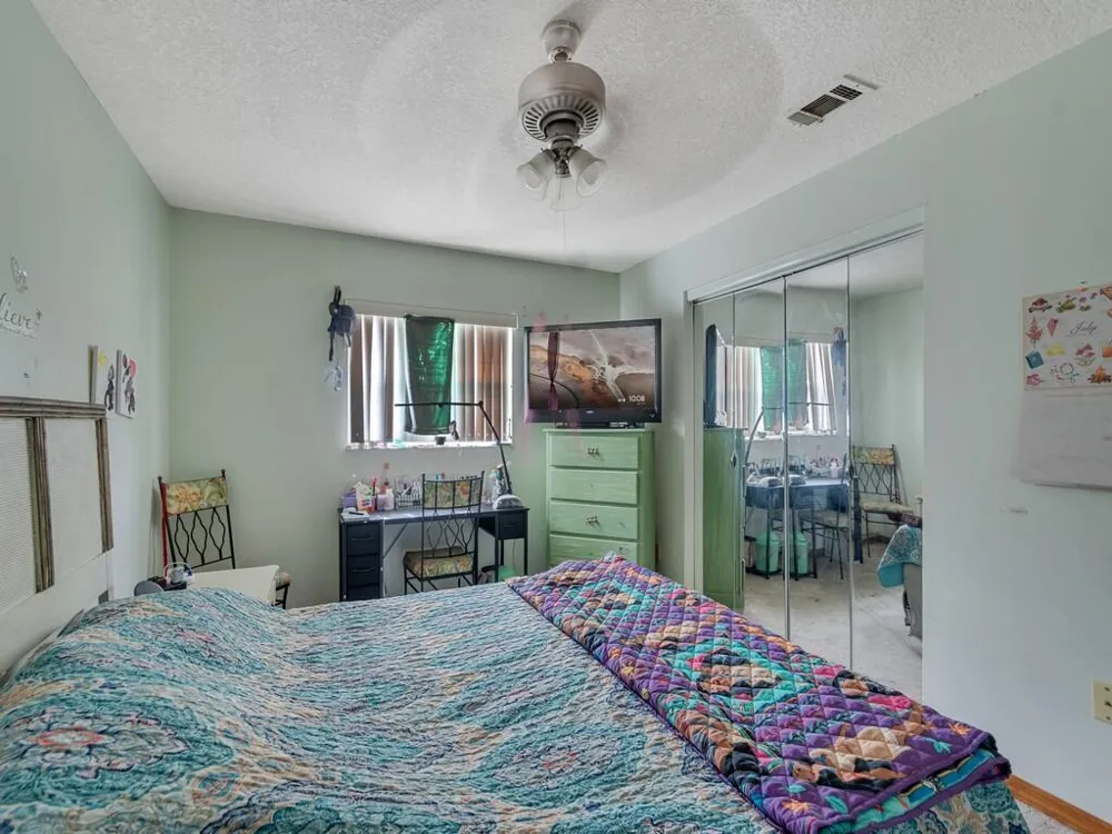 689 CABALLERO AVENUE SE Palm Bay, FL 32909