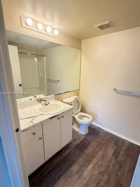 8331 Coral Lake Dr #8331 Coral Springs, FL 33065