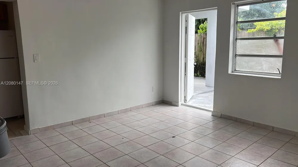 526 SW 64th Ave #4 Miami, FL 33144