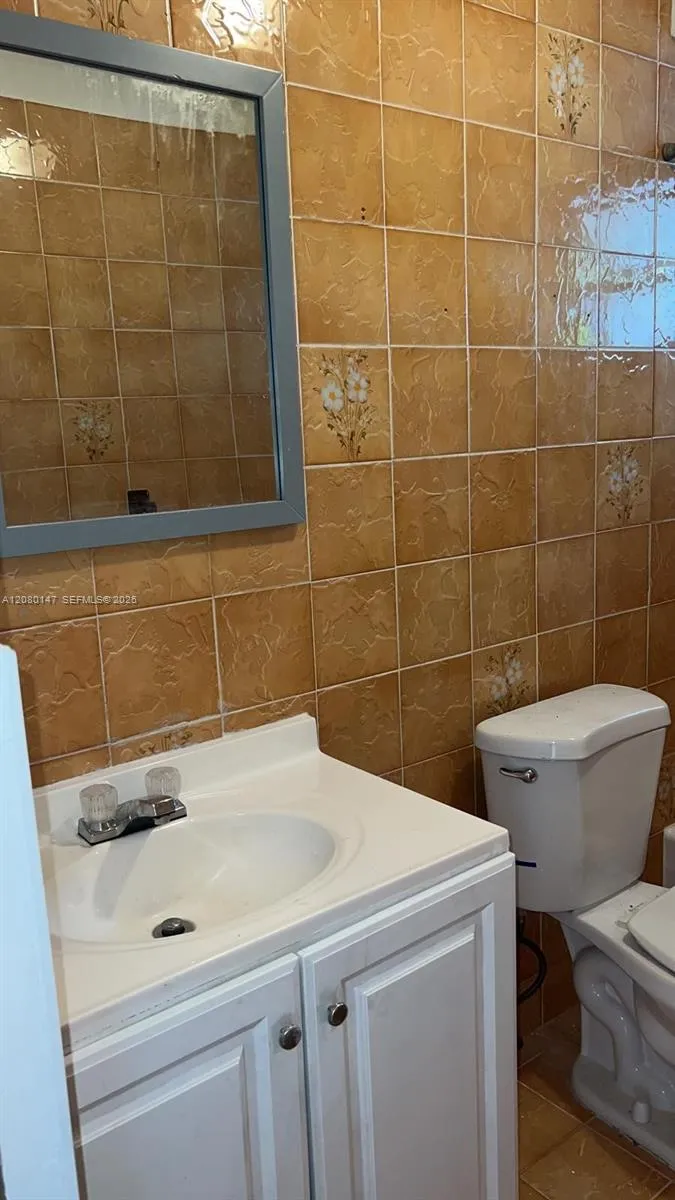 526 SW 64th Ave #4 Miami, FL 33144