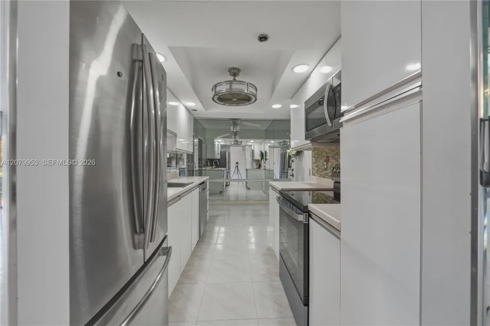 900 Saint Charles Pl #310 Pembroke Pines, FL 33026