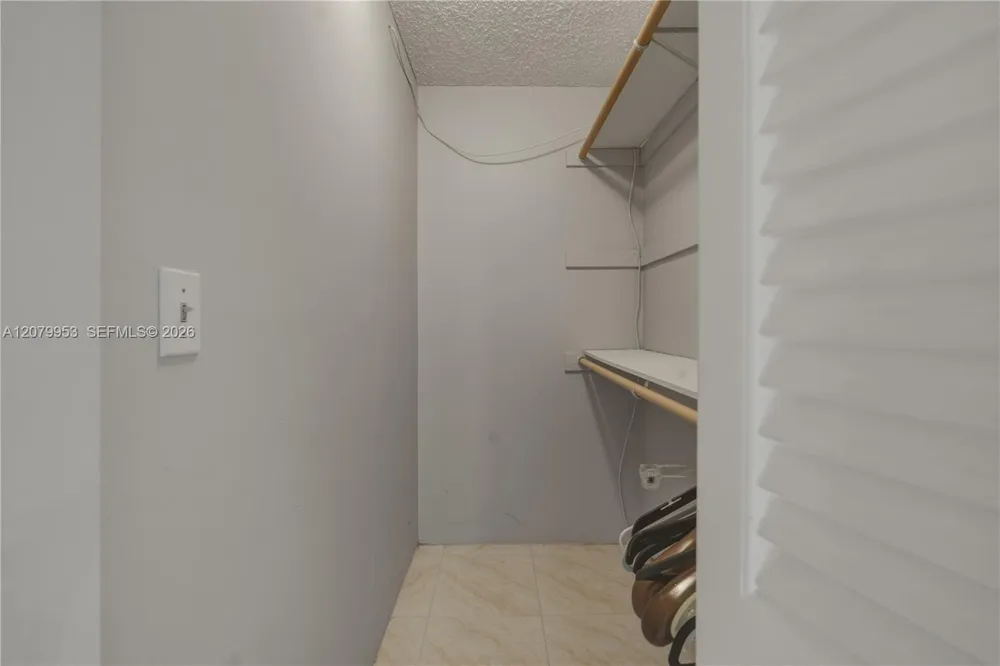 900 Saint Charles Pl #310 Pembroke Pines, FL 33026