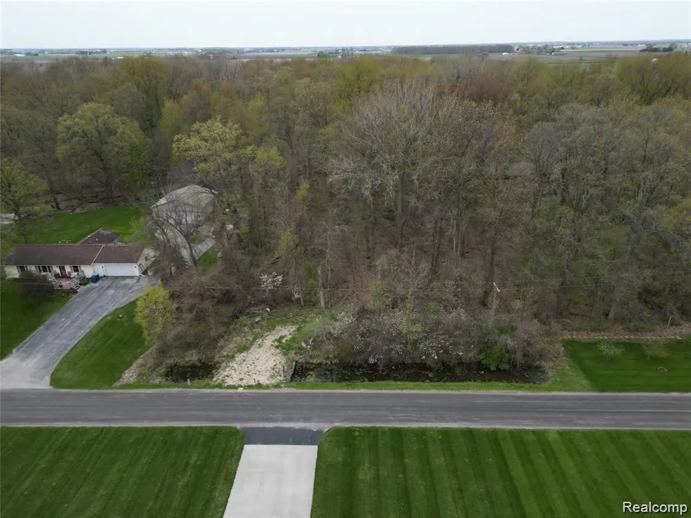 197 N Cotter Road Hampton Charter Township, MI 48732