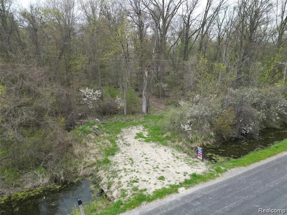 197 N Cotter Road Hampton Charter Township, MI 48732