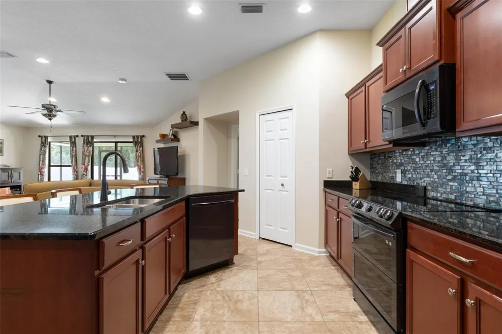 164 TUSCANY BEND STREET Daytona Beach, FL 32117