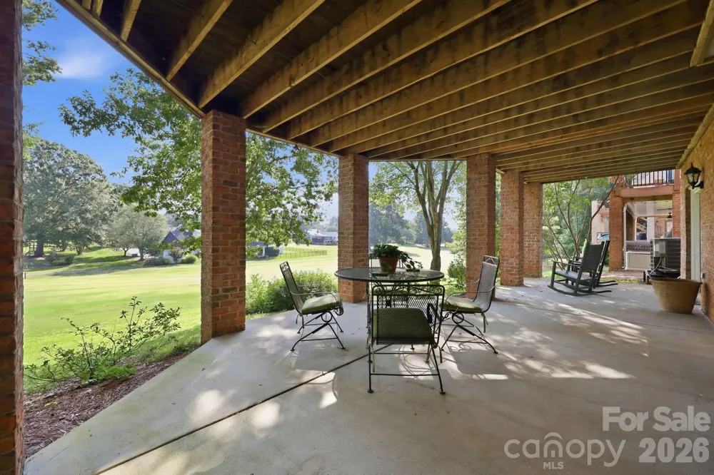 303 Bing Crosby Boulevard Advance, NC 27006