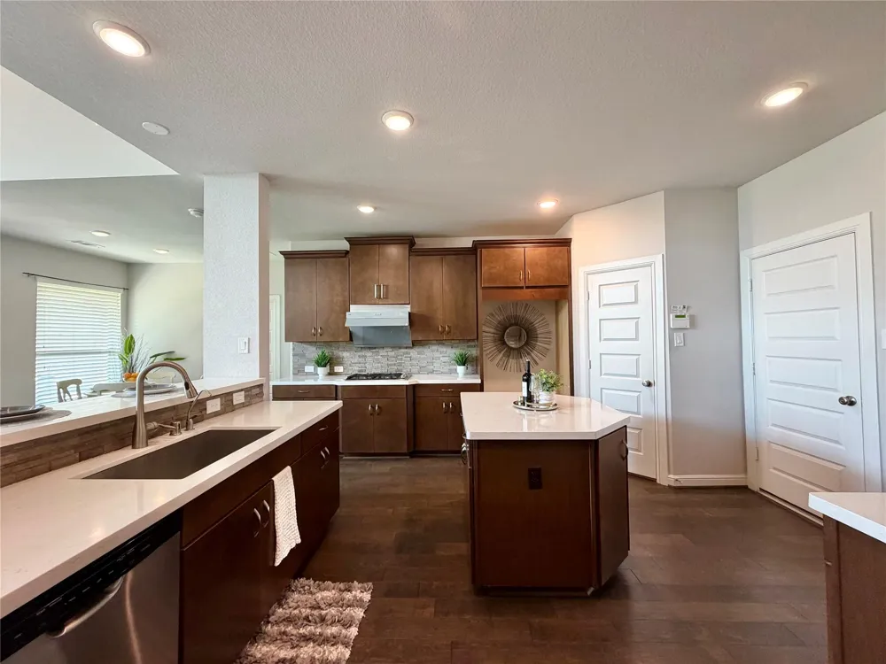6503 Jesse Creek Lane Sugar Land, TX 77479