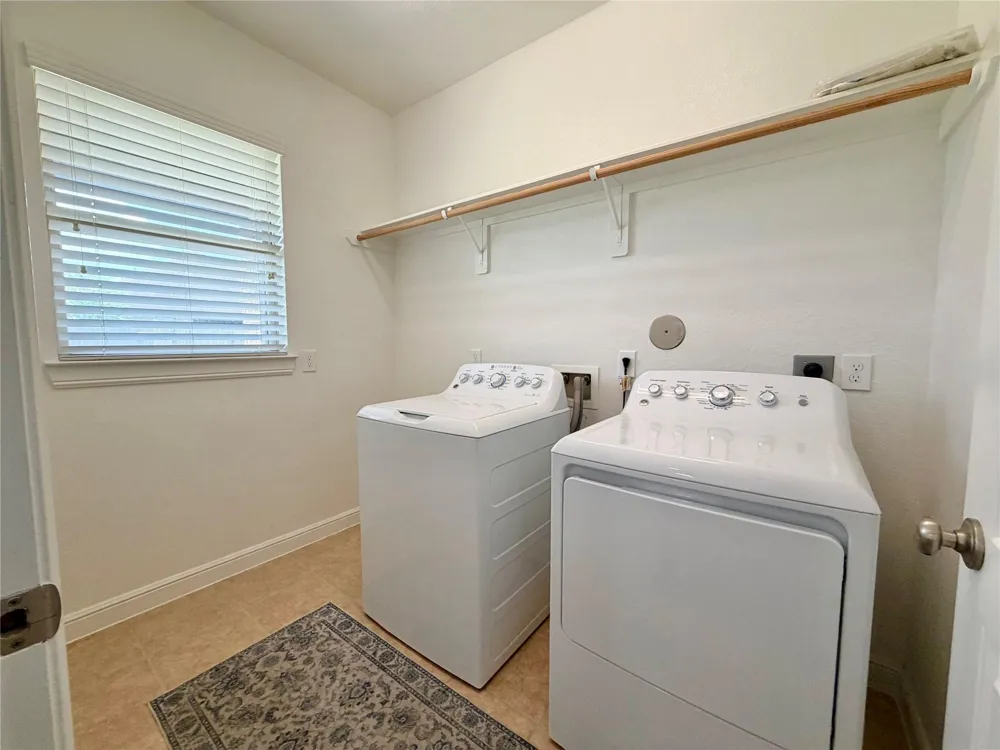 6503 Jesse Creek Lane Sugar Land, TX 77479