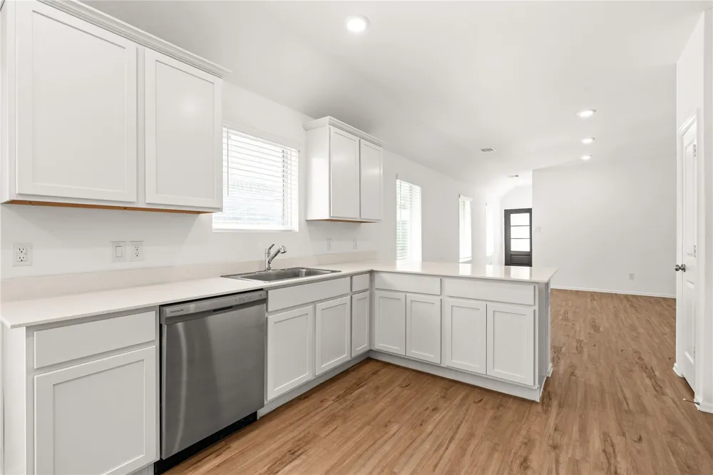 2039 Barrett Gables Drive Crosby, TX 77532