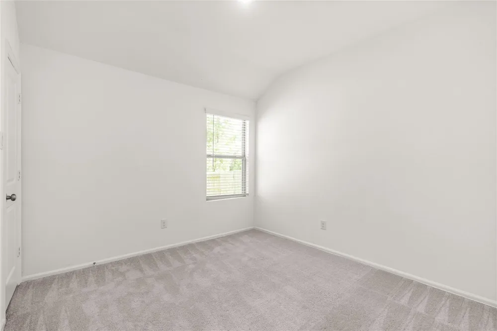 2039 Barrett Gables Drive Crosby, TX 77532