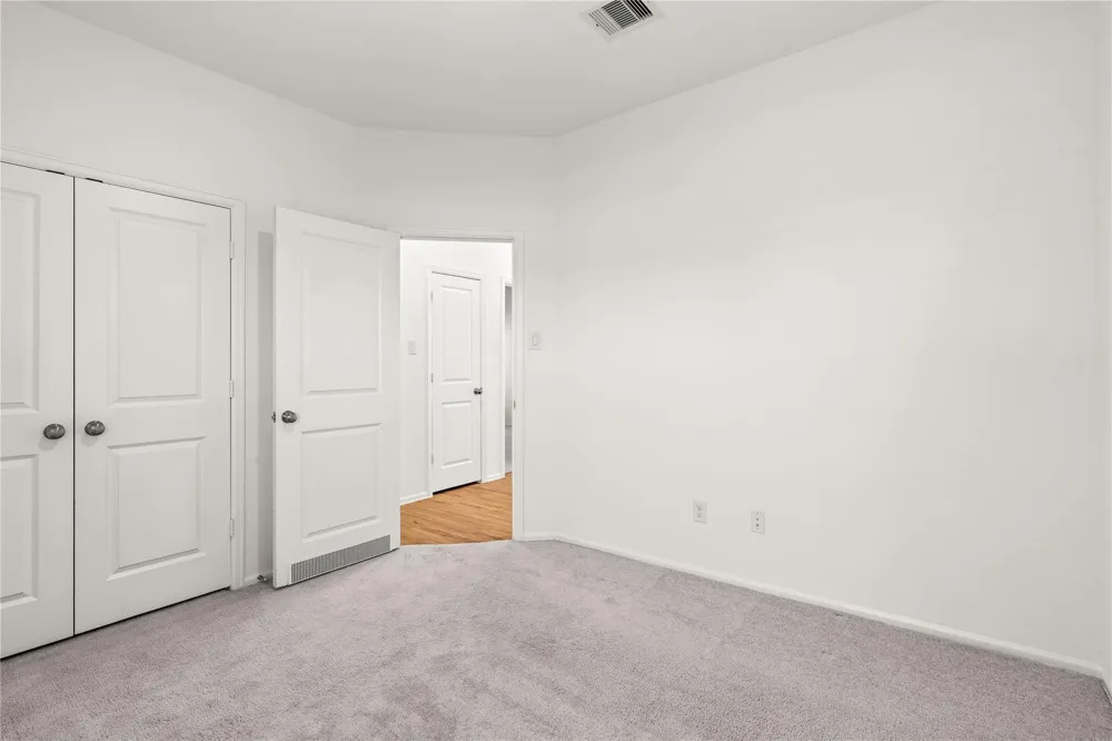 2039 Barrett Gables Drive Crosby, TX 77532