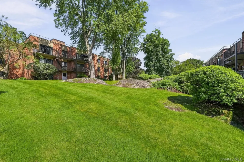 115 Dehaven Drive #305 Yonkers, NY 10703