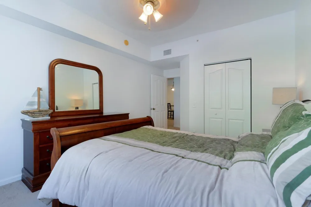 5205 Myrtlewood Circle E #201 Palm Beach Gardens, FL 33418