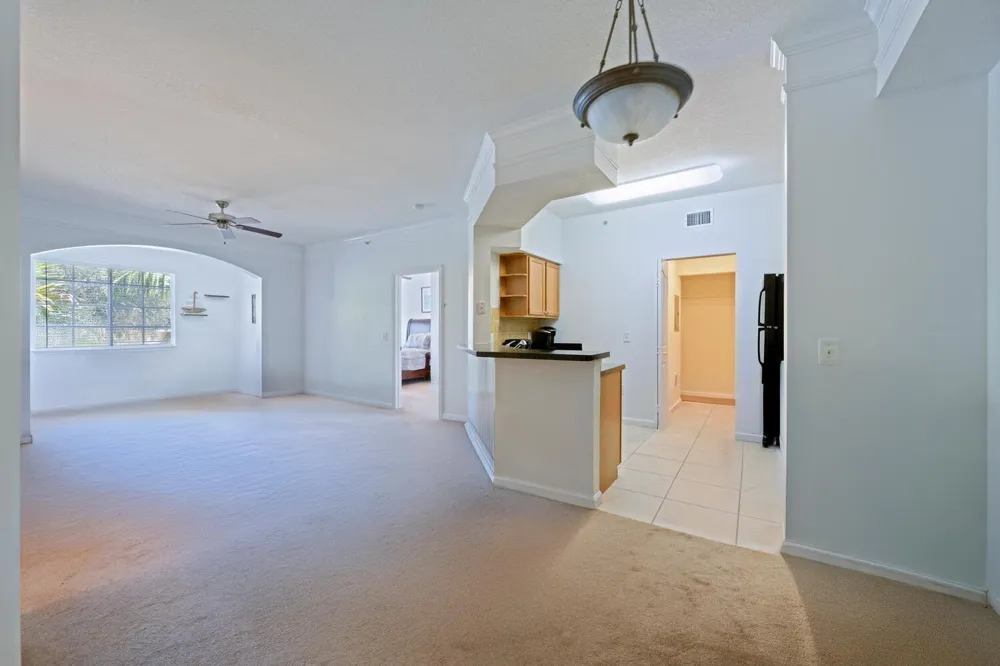 5205 Myrtlewood Circle E #201 Palm Beach Gardens, FL 33418