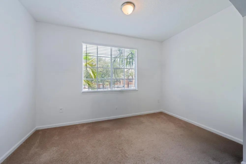 5205 Myrtlewood Circle E #201 Palm Beach Gardens, FL 33418