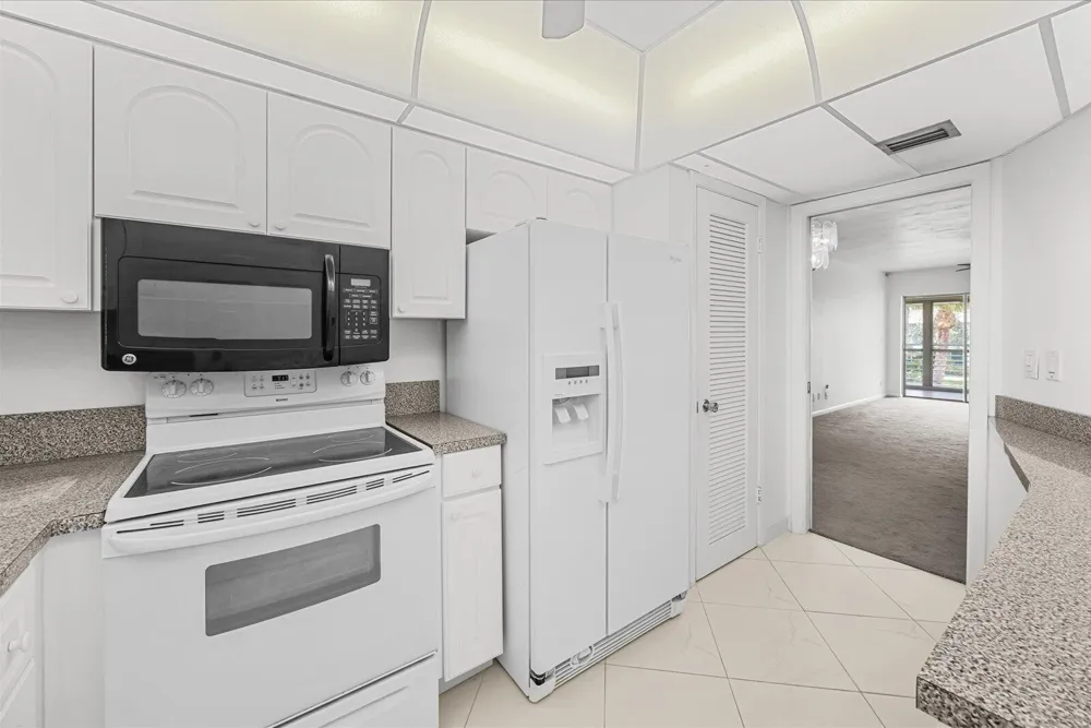 2 GARDEN STREET #203M Tequesta, FL 33469