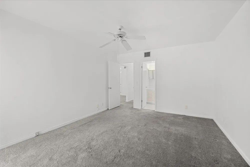 2 GARDEN STREET #203M Tequesta, FL 33469