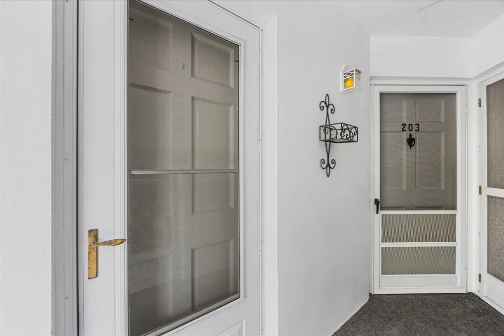 2 GARDEN STREET #203M Tequesta, FL 33469