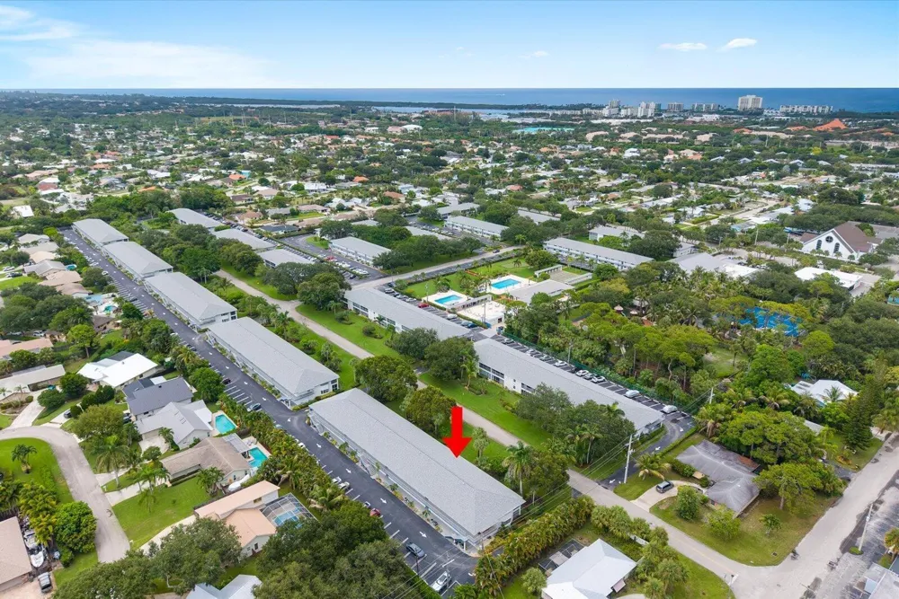 2 GARDEN STREET #203M Tequesta, FL 33469