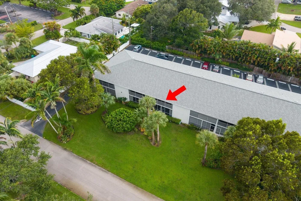 2 GARDEN STREET #203M Tequesta, FL 33469