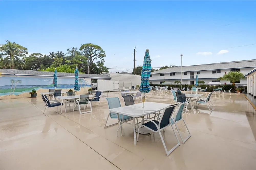 2 GARDEN STREET #203M Tequesta, FL 33469