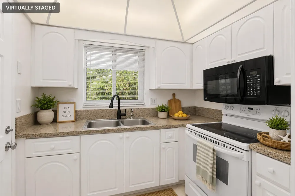 2 GARDEN STREET #203M Tequesta, FL 33469