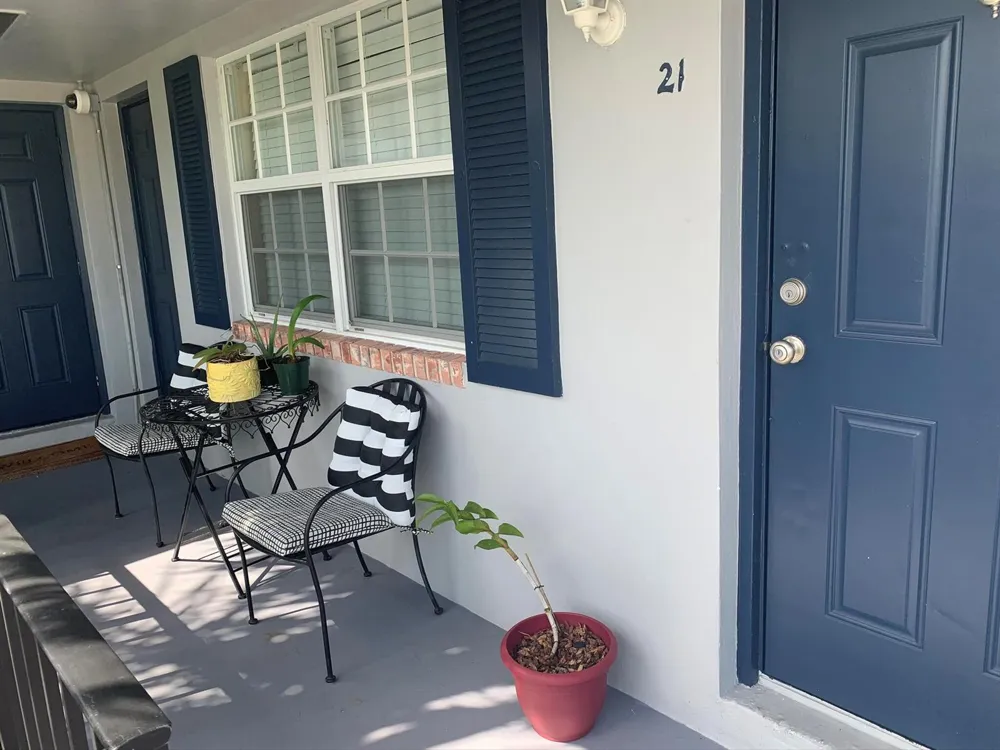 2701 MIDDLE RIVER DRIVE #21 Fort Lauderdale, FL 33306