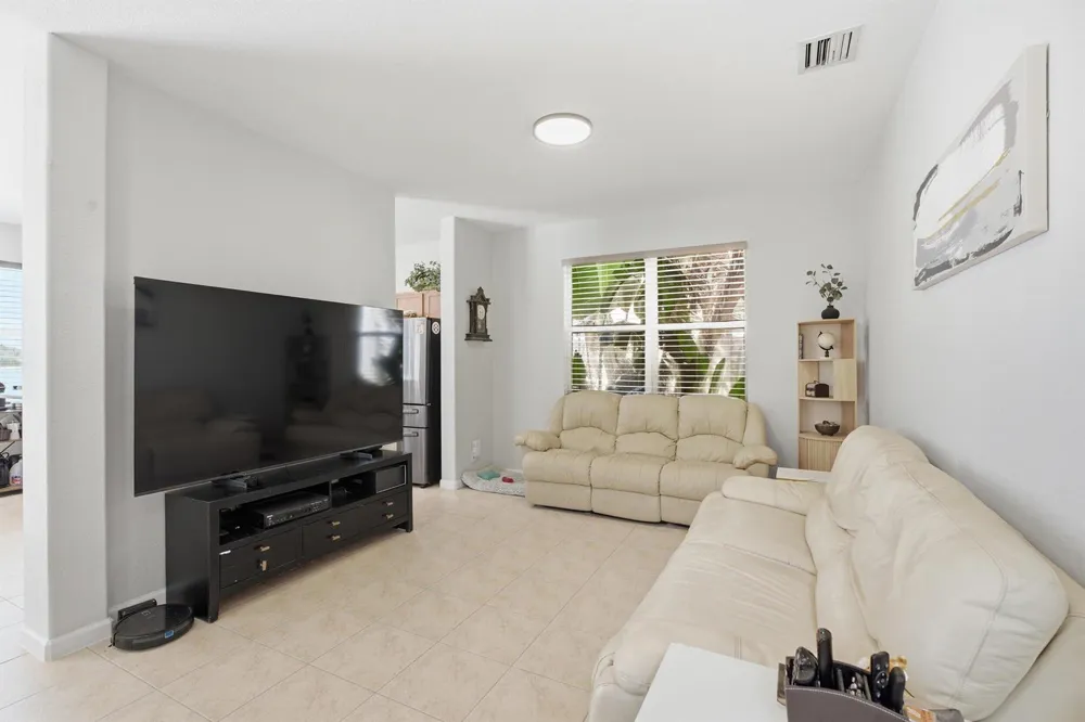 991 NW Leonardo Circle Port St. Lucie, FL 34986