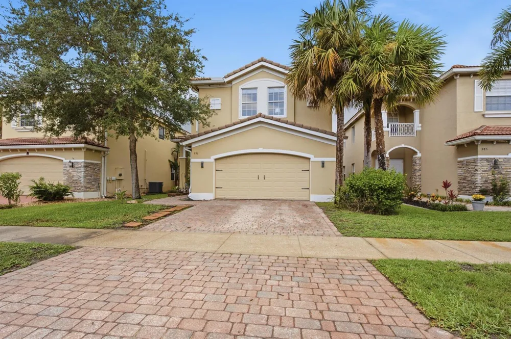 991 NW Leonardo Circle Port St. Lucie, FL 34986