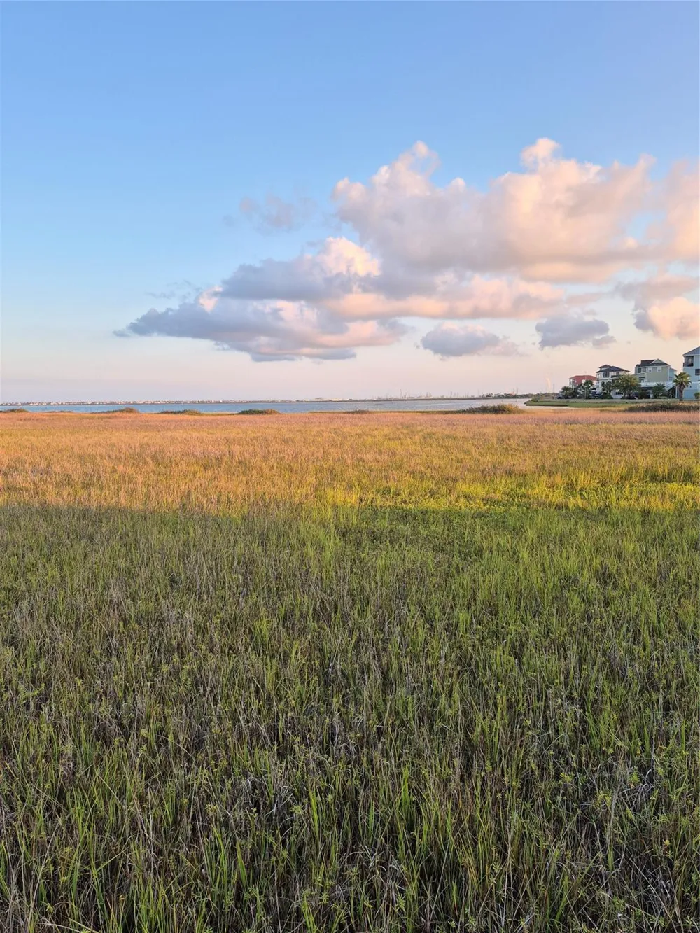 Lot 28 Tiki Drive Tiki Island, TX 77554