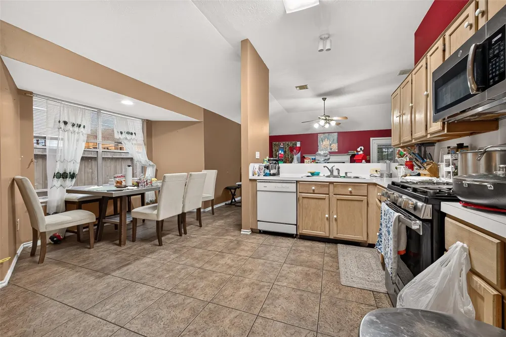 3501 Riverside Drive Pearland, TX 77581