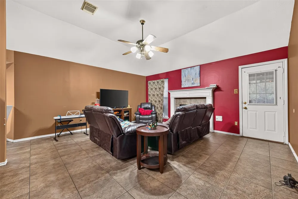 3501 Riverside Drive Pearland, TX 77581