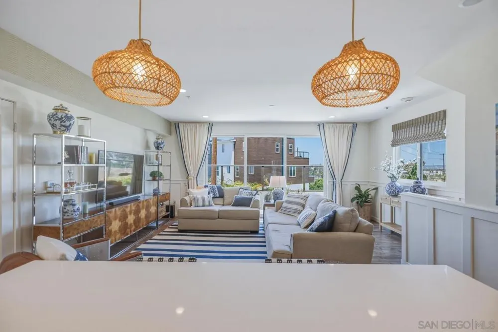 4100 Voltaire St #101 San Diego, CA 92107