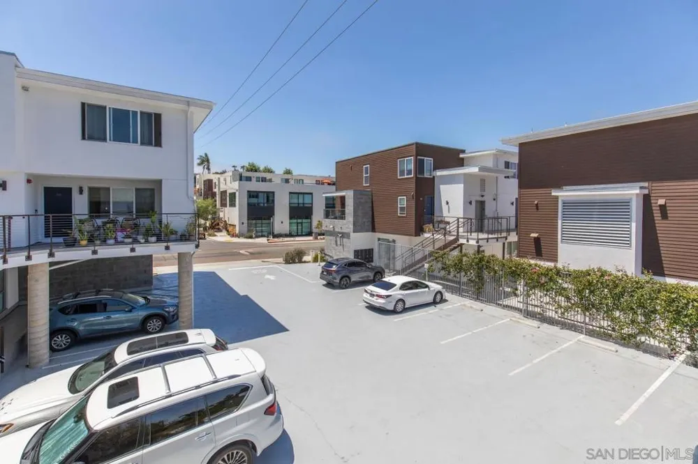 4100 Voltaire St #101 San Diego, CA 92107