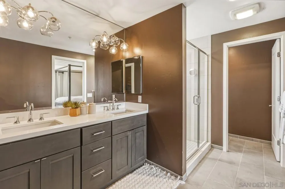 4100 Voltaire St #101 San Diego, CA 92107