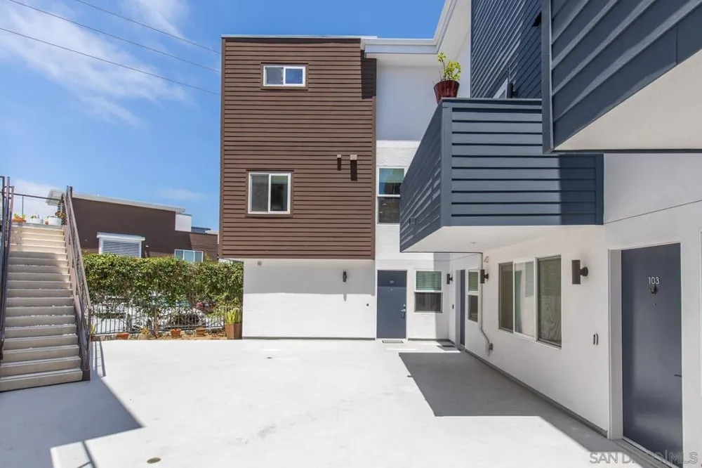 4100 Voltaire St #101 San Diego, CA 92107