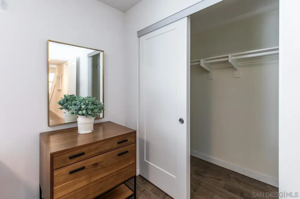 4100 Voltaire St #101 San Diego, CA 92107